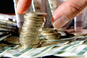 Opposition to currency union rises sharply