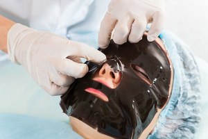 هاجس المحافظة على مظهر الشباب يجتاح الشرق الأوسط وشمال أفريقيا، الهند والباكستان