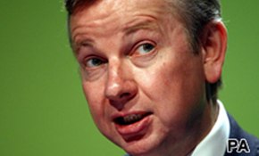 Should experts be allowed to teach in schools without Qualified Teacher Status?