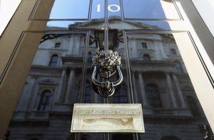 34% of electorate uncomfortable with ethnic minority PM