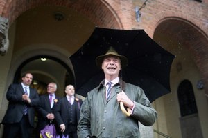 UKIP move to first place in Euro elections