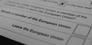 EU referendum: Remain lead at one