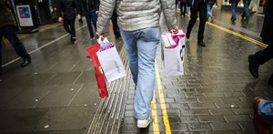 Consumer confidence dips in face of market concerns and Brexit uncertainty 