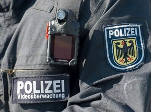Polizei in NRW testet ab Mai Körperkameras 