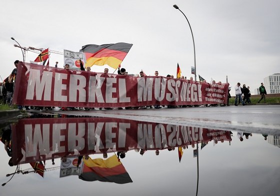 Jeder Sechste unterstützt „Merkel muss weg“-Rufe