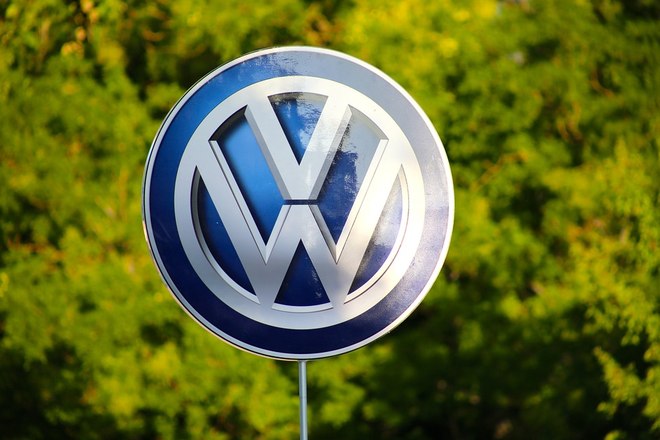 Gerade, als es wieder besser lief: Skandal um Menschenversuche lässt VW-Buzz sinken