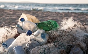 Are UAE residents aware of plastic legislations in the country?