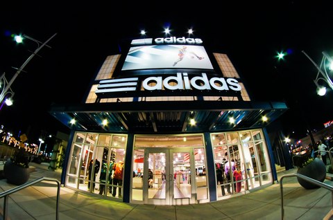 Yougov Die Deutschen Verbraucher Mogen Adidas Wieder