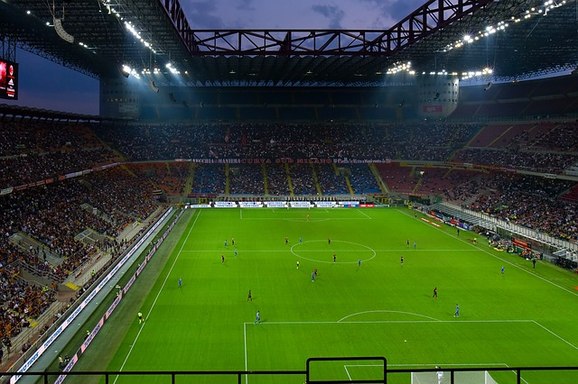 La Serie A riparte: DAZN fa il pieno di abbonati, ma non manca chi tornerà allo stadio