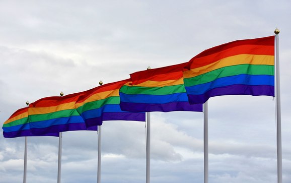 Homo-, bisexuell, Transgender oder non-binär? Die Spanier outen sich am häufigsten 