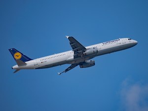 Lufthansa unter Deutschen am beliebtesten – das Travel Ranking 2022 von YouGov