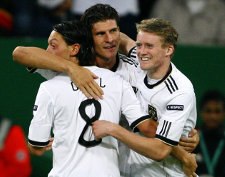 Fußball-EM: Deutsche, Spanier oder Niederländer holen den Titel