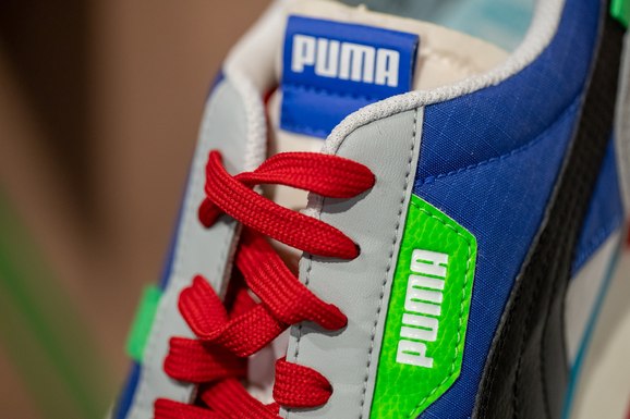 Puma und Adidas machen Werbung für Männer