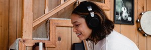 Streaming music is popular among Indonesian women but not all are willing to pay for the service