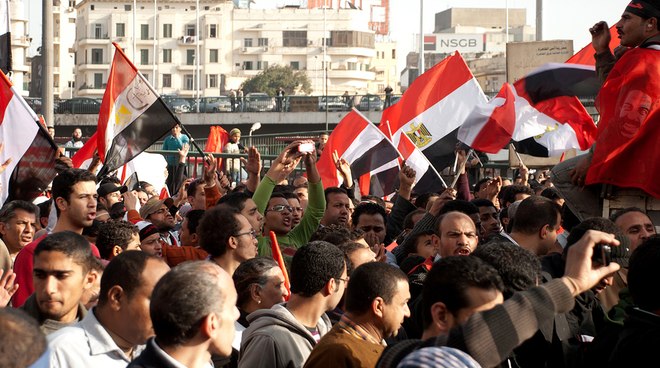 احترس من الفجوة: اتساع الانقسام السياسي في مصر